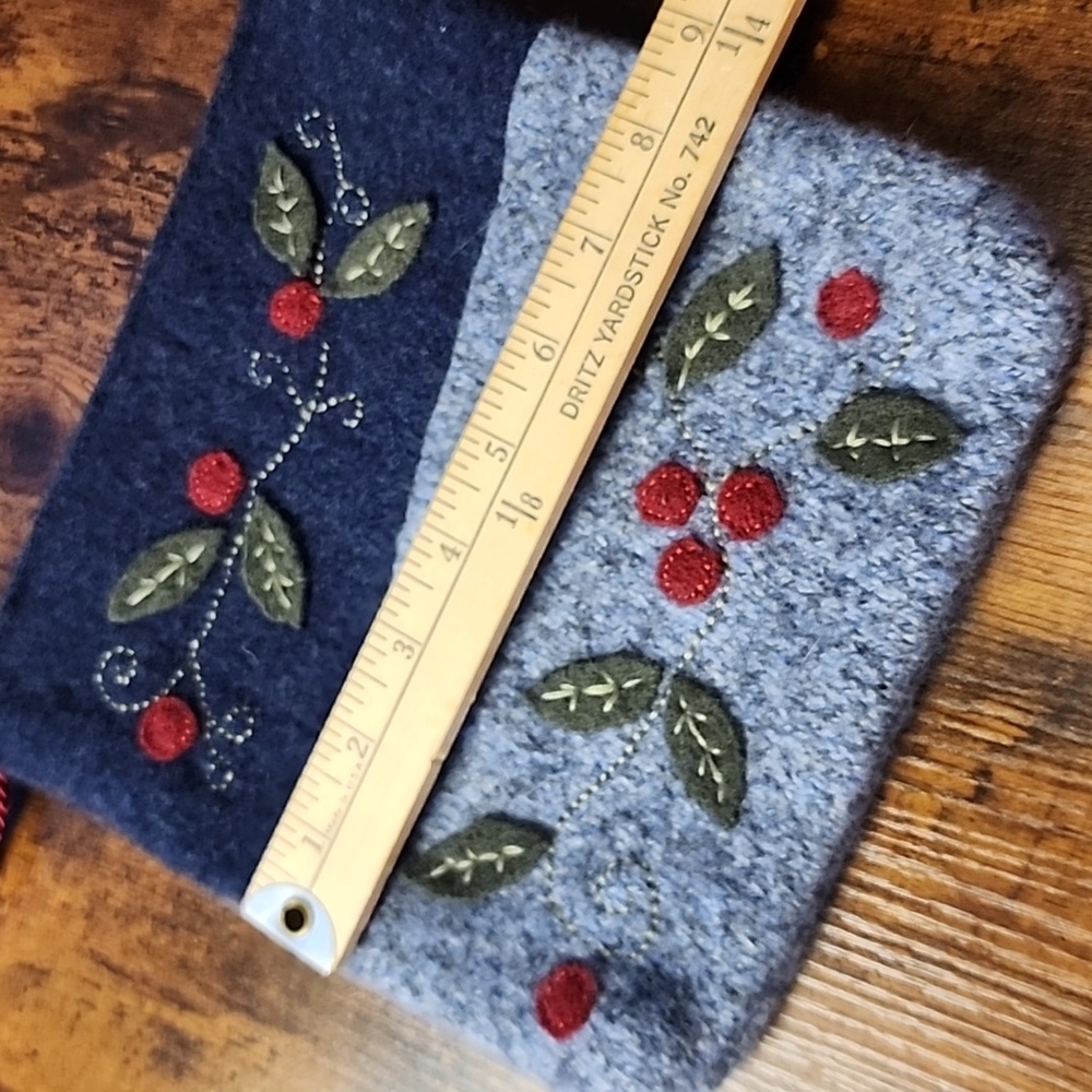 Handmade Two-Tone Blue‎ Embroidered Fwlted Wool Holly Berry Shoulder Bag Purse - Picture 6 of 7